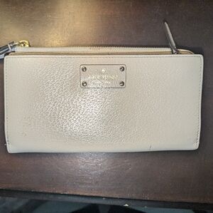 Kate Spade Cream Wallet